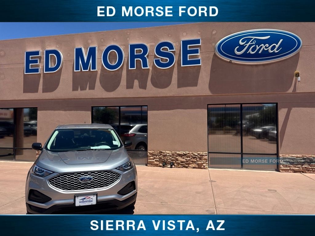 2023 Ford Edge SE in Silver Metallic — front three-quarter view