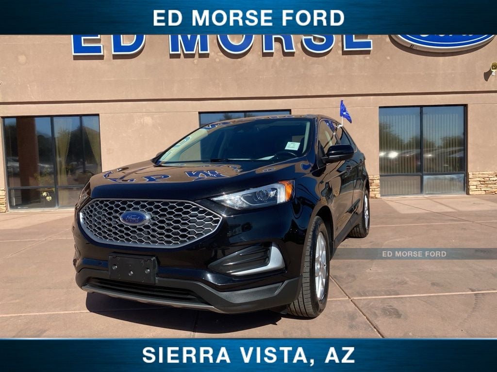 2023 Ford Edge SEL in Black Metallic — front three-quarter view